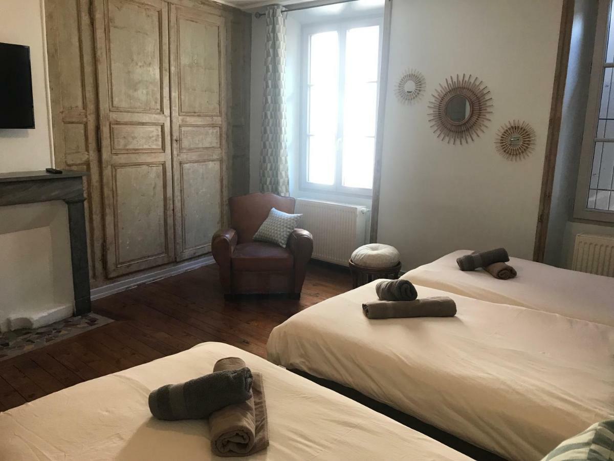 Gite Le Pied Du Geant - Local Securise Pour Les Velos Tournon-sur-Rhone Exterior foto